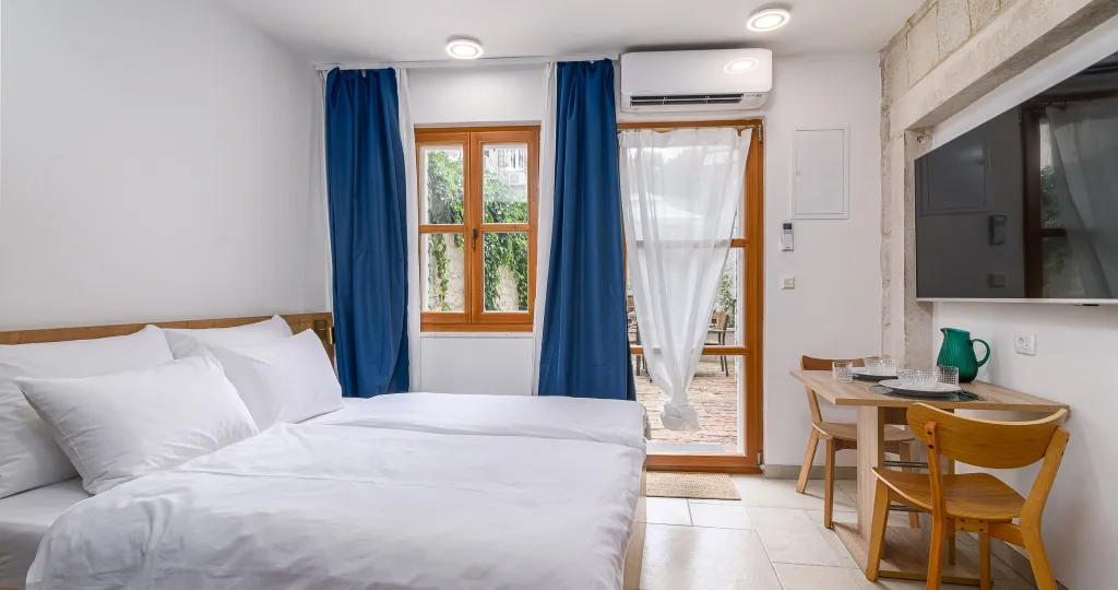 Air-Conditioned Studio in Trogir for 2 Guests