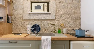 Air-Conditioned Studio in Trogir for 2 Guests