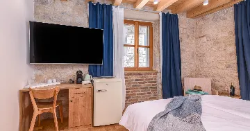 Air-Conditioned Studio Apartment in Trogir for 4