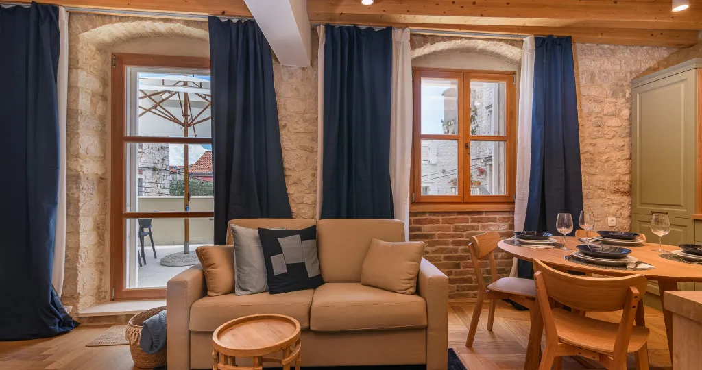 Air-Conditioned Studio Apartment in Trogir for 4