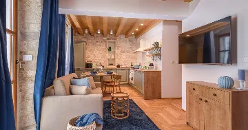 Air-Conditioned Studio Apartment in Trogir for 4