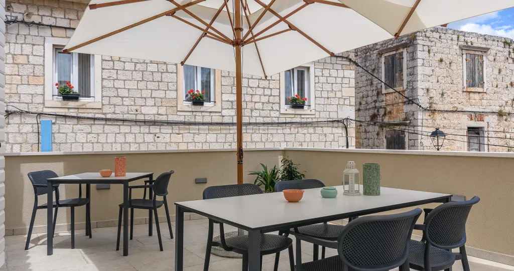 Air-Conditioned Studio Apartment in Trogir for 4