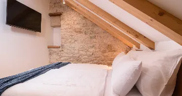 Rooftop One-Bedroom Apartment in Trogir for 4