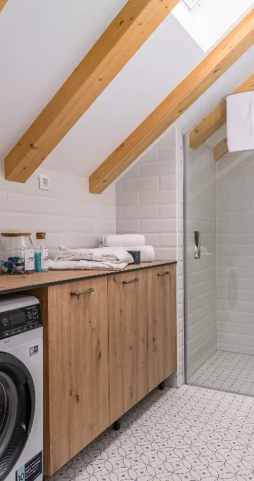 Rooftop One-Bedroom Apartment in Trogir for 4