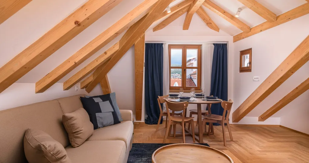 Rooftop One-Bedroom Apartment in Trogir for 4