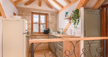 Rooftop One-Bedroom Apartment in Trogir for 4