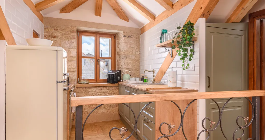 Rooftop One-Bedroom Apartment in Trogir for 4
