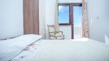 Holiday House in Sevid for 4 Guests