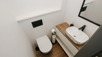 Trogir 2-Bedroom Apartment with Balcony Sea Views