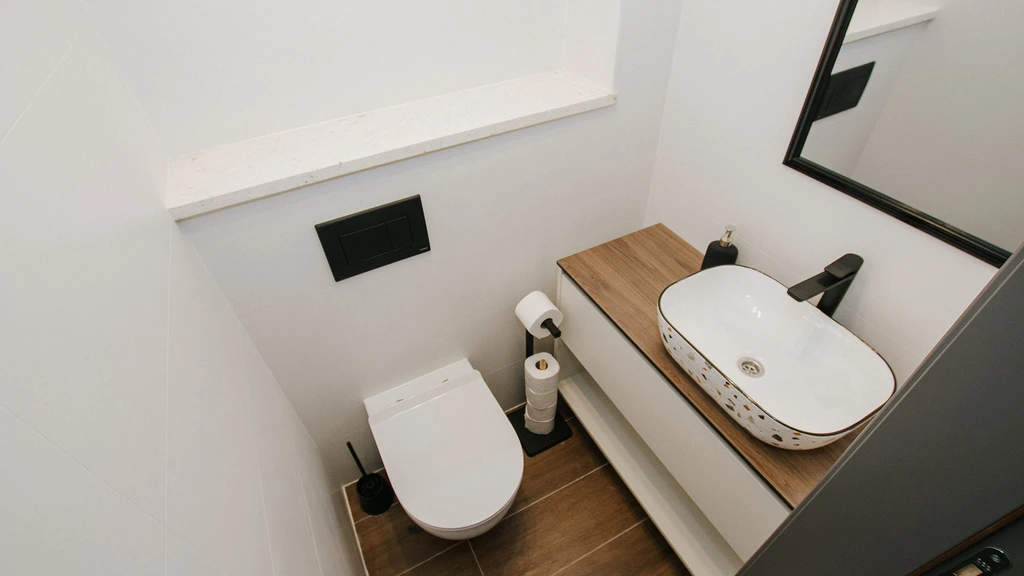 2-Bedroom Apartment with Sea-View Balcony in Trogir