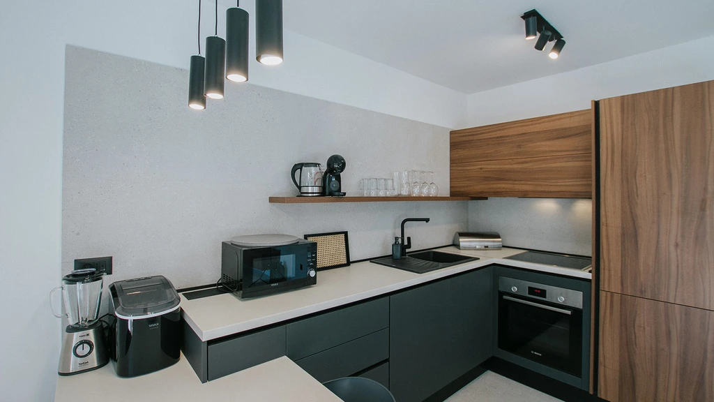 2-Bedroom Apartment with Sea-View Balcony in Trogir