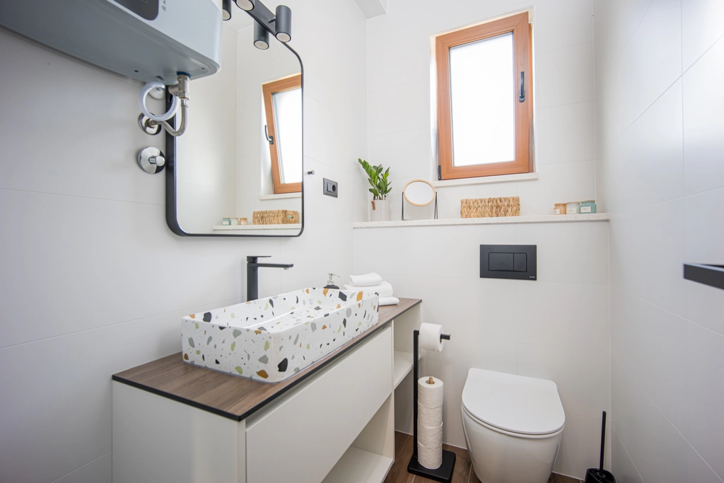 Trogir 3-Bedroom Apartment with Sea-View Balcony
