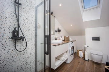 Trogir 3-Bedroom Apartment with Sea-View Balcony