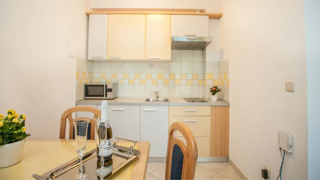 Studio Apartment in Seget Donji for 2-3 Guests
