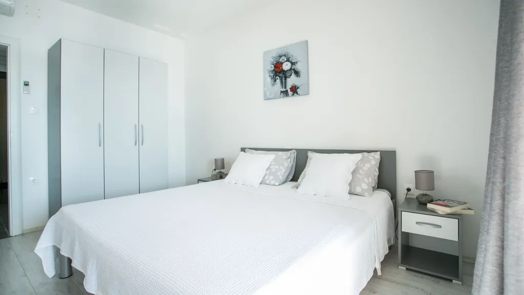 Apartment in Seget Donji for Up to 4 Guests