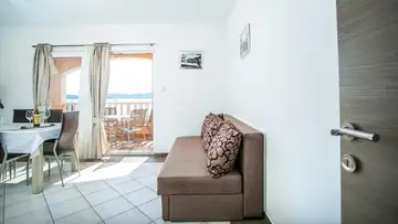 Seget Donji Apartment with Sea View Balcony