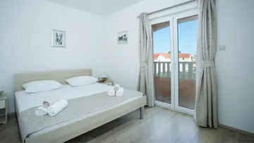 Seget Donji Apartment with Sea View Balcony