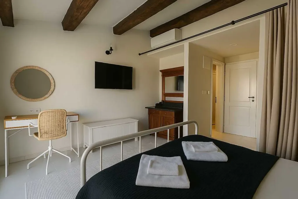 Pag Townhouse with Rooftop Terrace for Up to 8