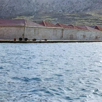 Pag Townhouse with Rooftop Terrace for Up to 8