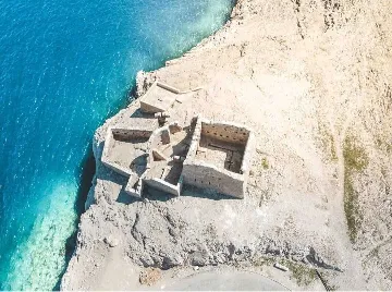 Pag Townhouse with Rooftop Terrace for Up to 8