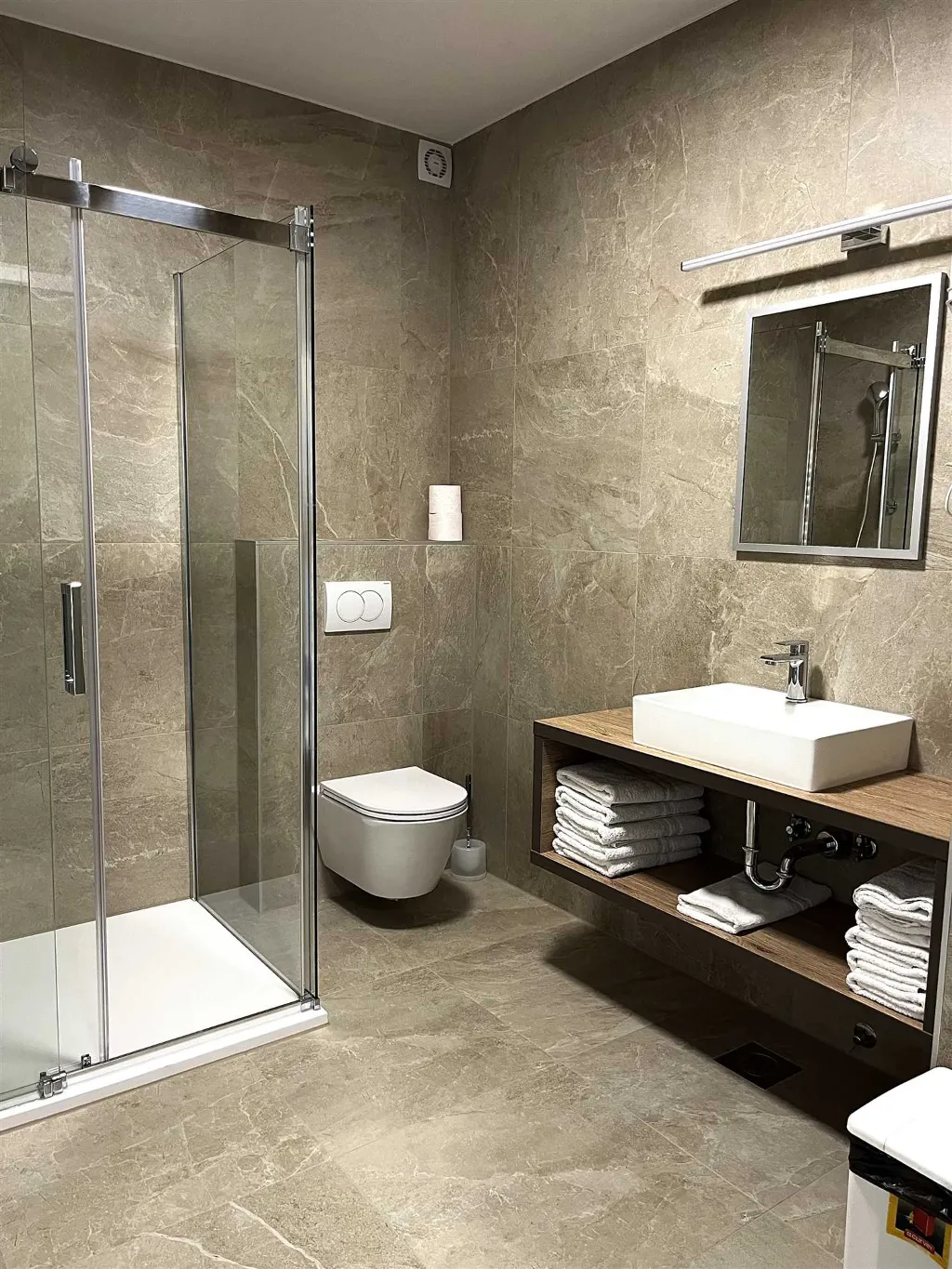 Room with 2 Bedrooms in Hajdina, Slovenia