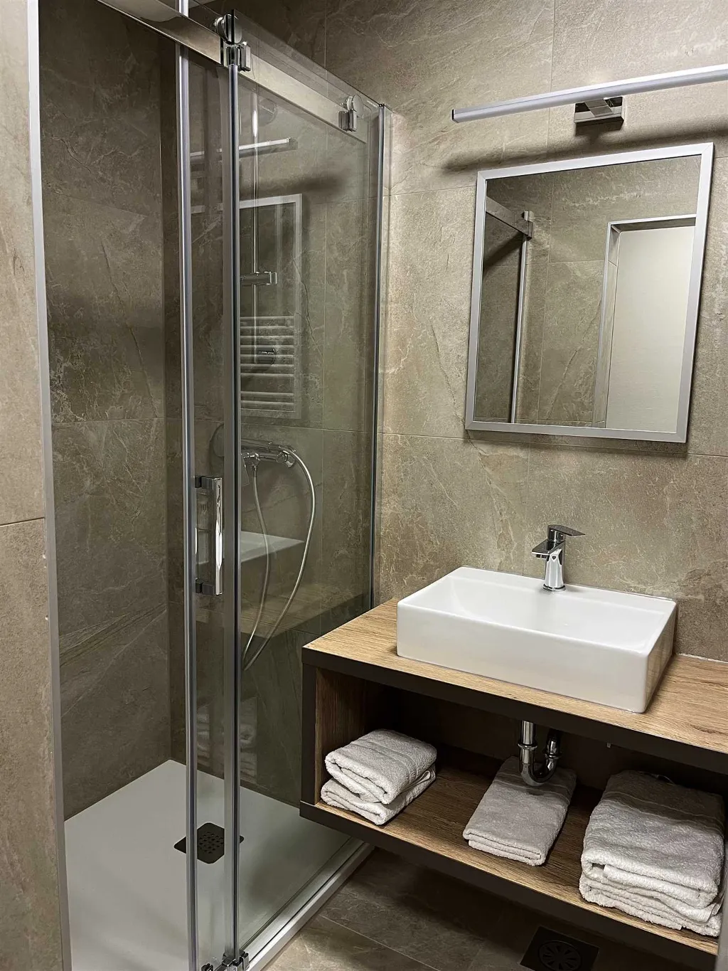 1-Bedroom Apartment in Hajdina for 3 Guests