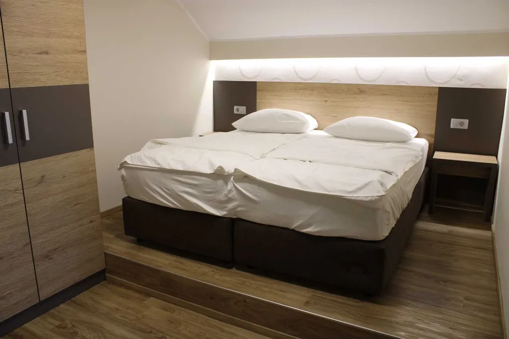 Room in Hajdina for Up to 6 Guests