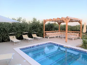 Trogir Holiday House for 6 Guests with Pool