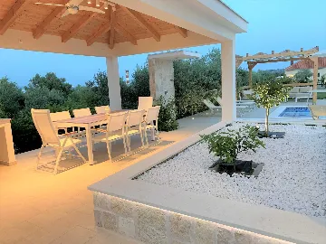 Trogir Holiday House for 6 Guests with Pool