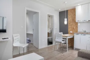 Brela Apartment with Terrace for 3 Guests