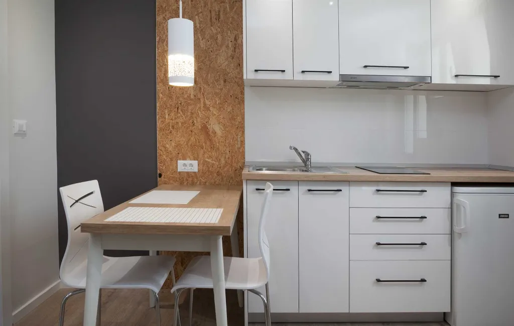 Brela Apartment with Terrace for 3 Guests