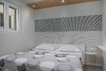 Brela Apartment with Terrace for 3 Guests