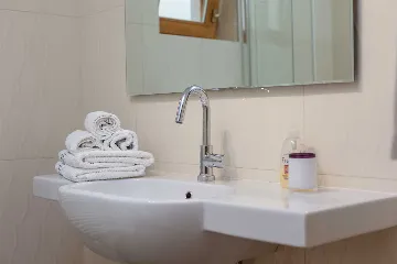 Brela Apartment for 4 Guests