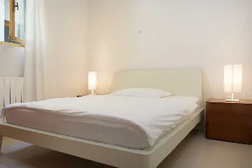 Brela Apartment for 4 Guests with Parking