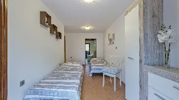 One-Bedroom Apartment with BBQ in Pula