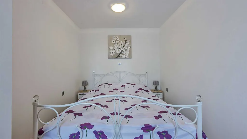 One-Bedroom Apartment with BBQ in Pula