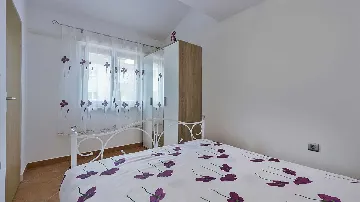 One-Bedroom Apartment with BBQ in Pula