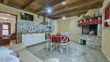 One-Bedroom Apartment with BBQ in Pula