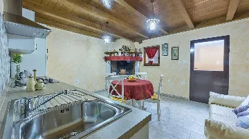 One-Bedroom Apartment with BBQ in Pula