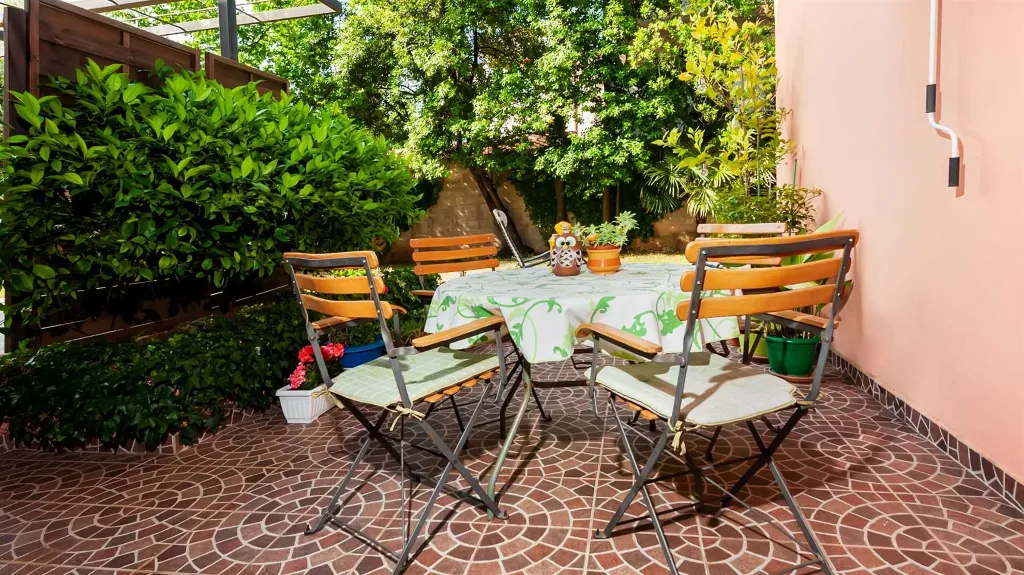 Apartment with Garden Terrace in Rovinj