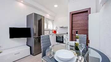 Rovinj One-Bedroom Apartment for Up to 3