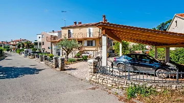 Rovinj One-Bedroom Apartment for Up to 3