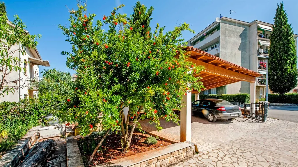 Rovinj One-Bedroom Apartment for Up to 3