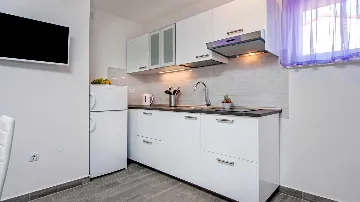 One-Bedroom Apartment in Rovinj (Up to 4 Guests)