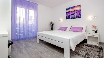 One-Bedroom Apartment in Rovinj (Up to 4 Guests)