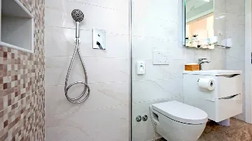 One-Bedroom Apartment in Rovinj (Up to 4 Guests)