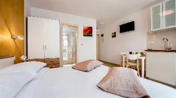 Studio Apartment in Rovinj for 2 Guests