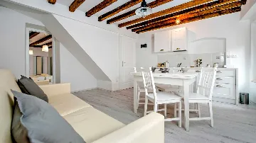 Rovinj One-Bedroom Apartment for up to 4