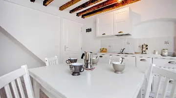 Rovinj One-Bedroom Apartment for up to 4