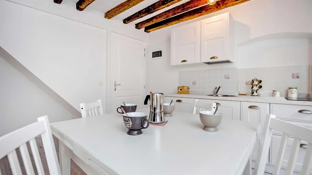 Rovinj One-Bedroom Apartment for up to 4